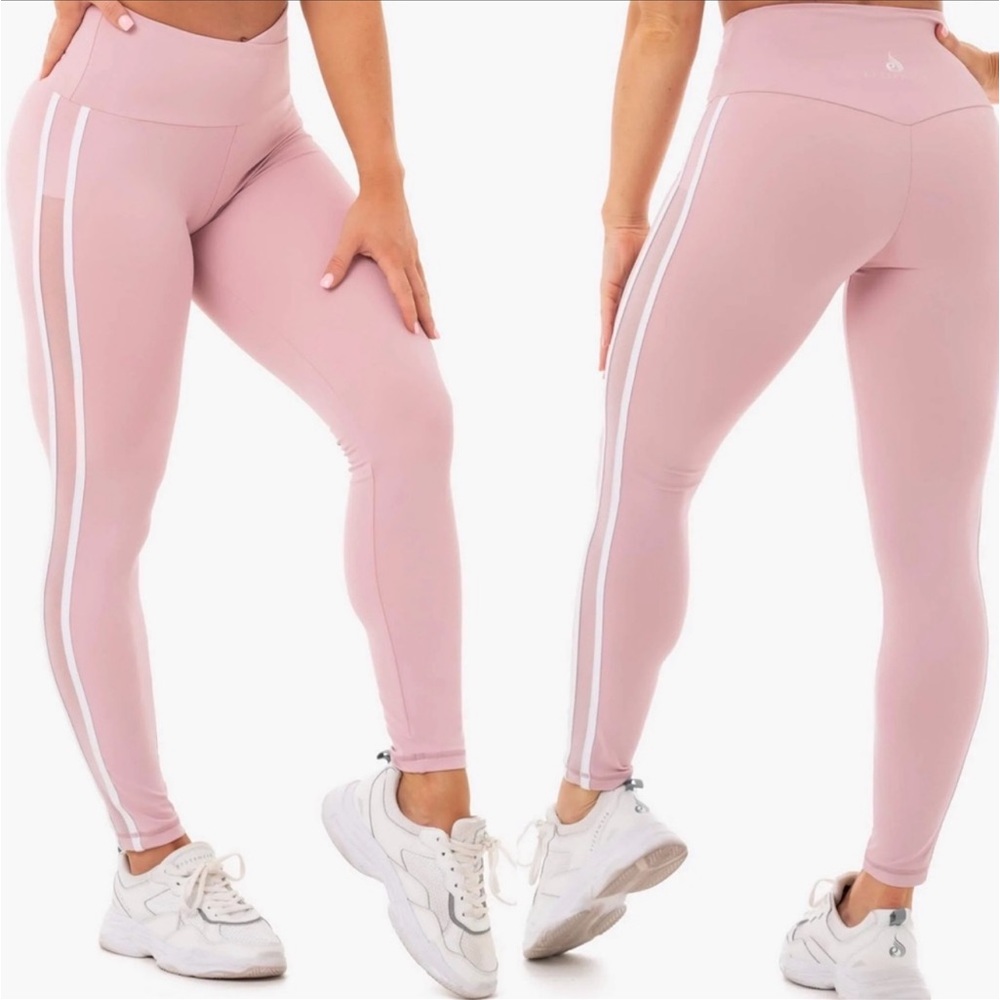 Ryderwear Collide Dusty Pink Mesh Sides Crossover
Waistband High Rise Leggings